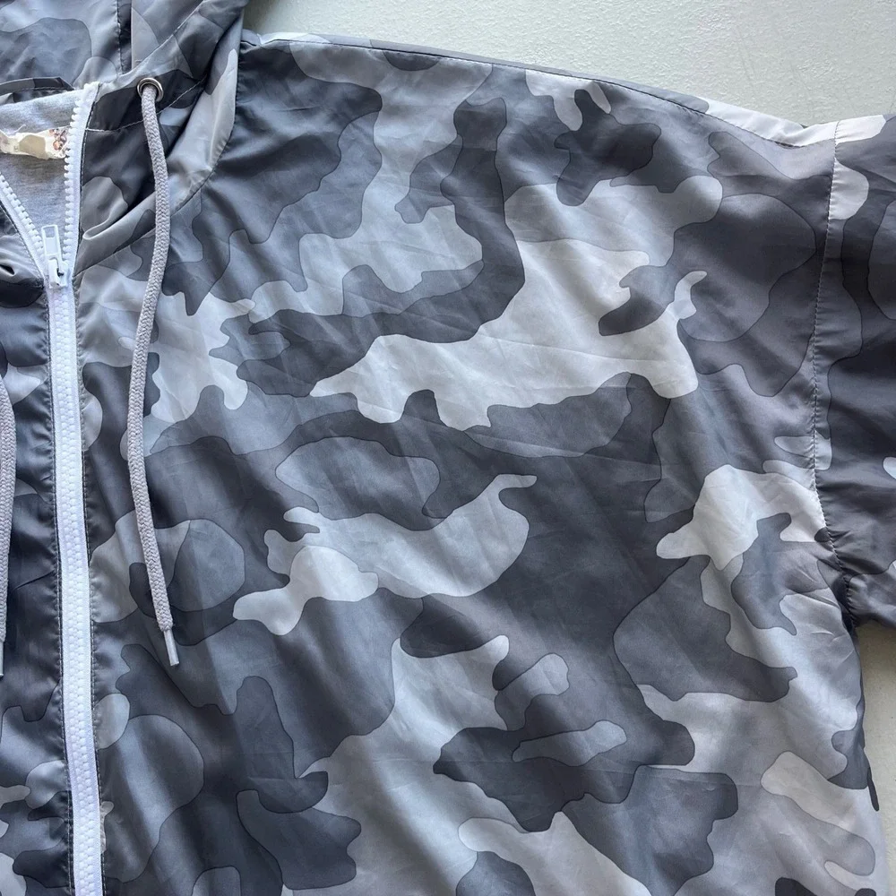 Pink Republic Womens XL Grey Camo Full Zip Hooded Lightweight Windbreaker Jacket